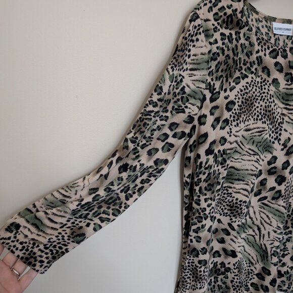 Alfred Dunner tan black green leopard print casual top 14 - Picture 3 of 8
